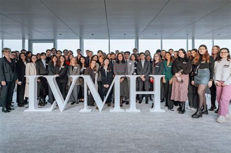 LVMH ESSEC CHAIR 